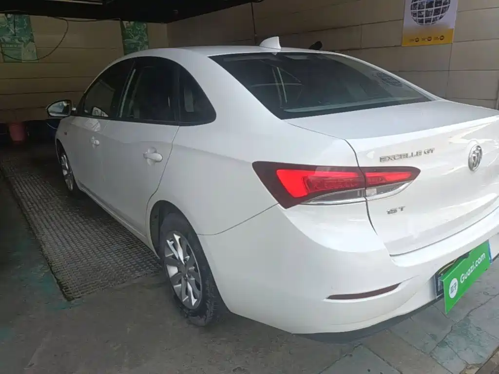 Buick Excelle — миниатюра 5