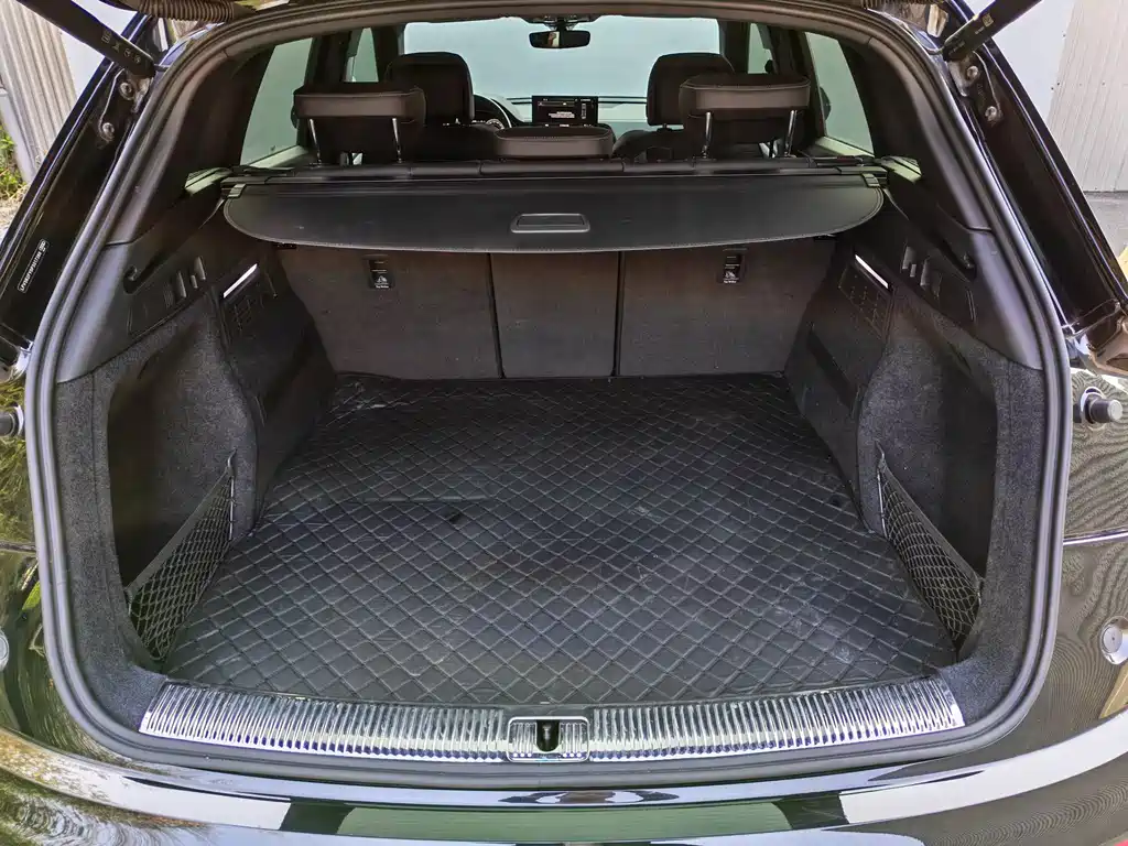 Audi Q5L 2023 40T Luxury
