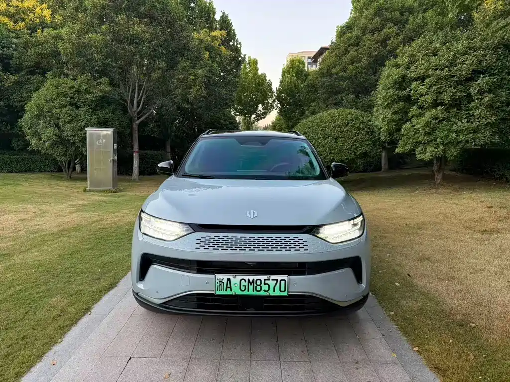 Leapmotor Leapmotor C11 — миниатюра 2