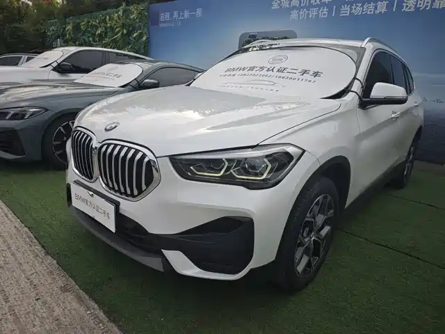 2022 BMW X1