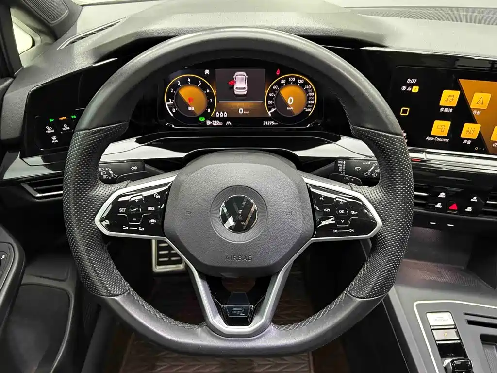 Volkswagen Golf — миниатюра 8