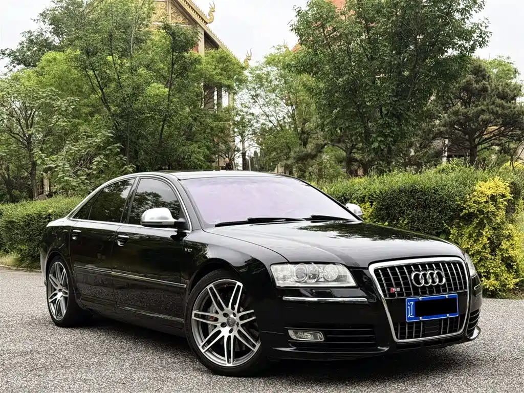 Audi S8 2009 S8 5.2 FSI quattro