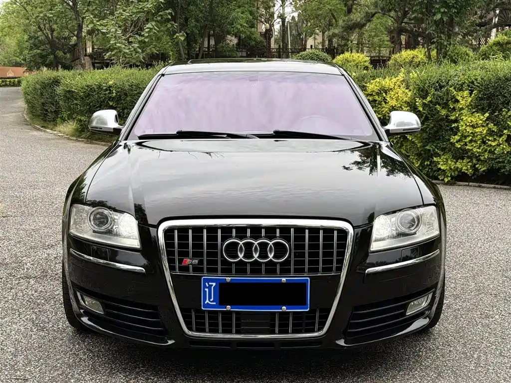 Audi S8 2009 S8 5.2 FSI quattro