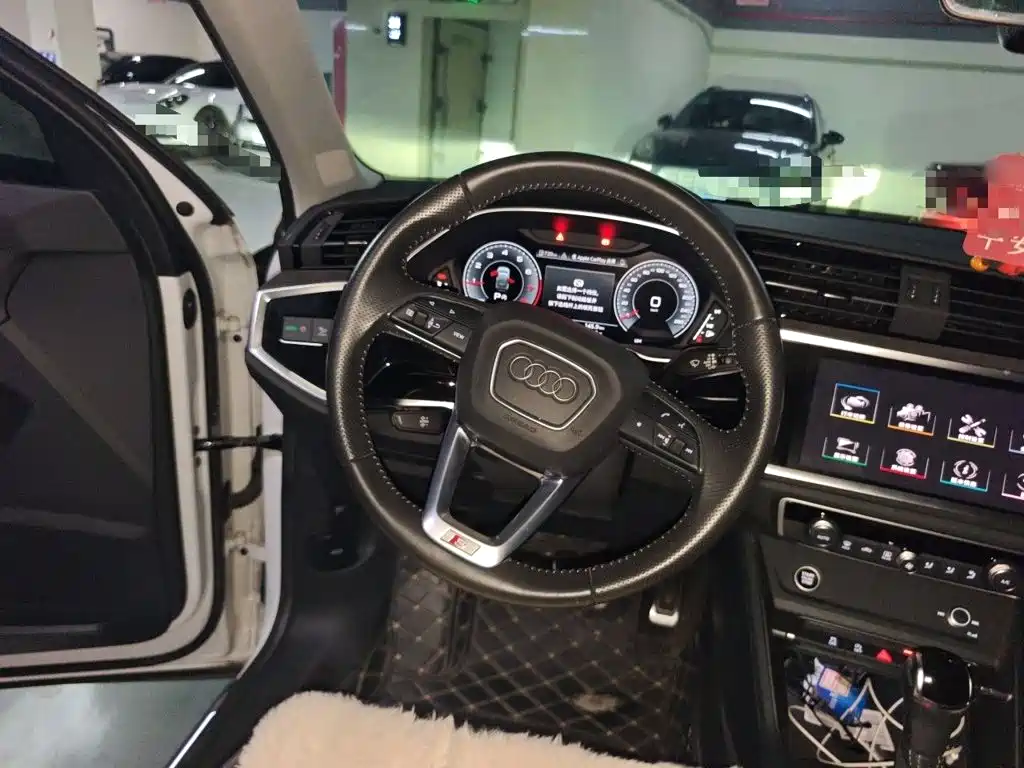 Audi Q3 Sportback — миниатюра 11