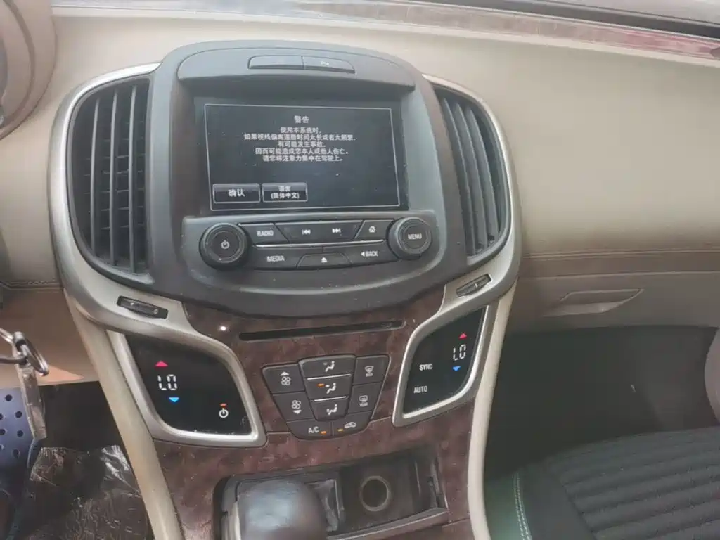Buick LaCrosse — миниатюра 13