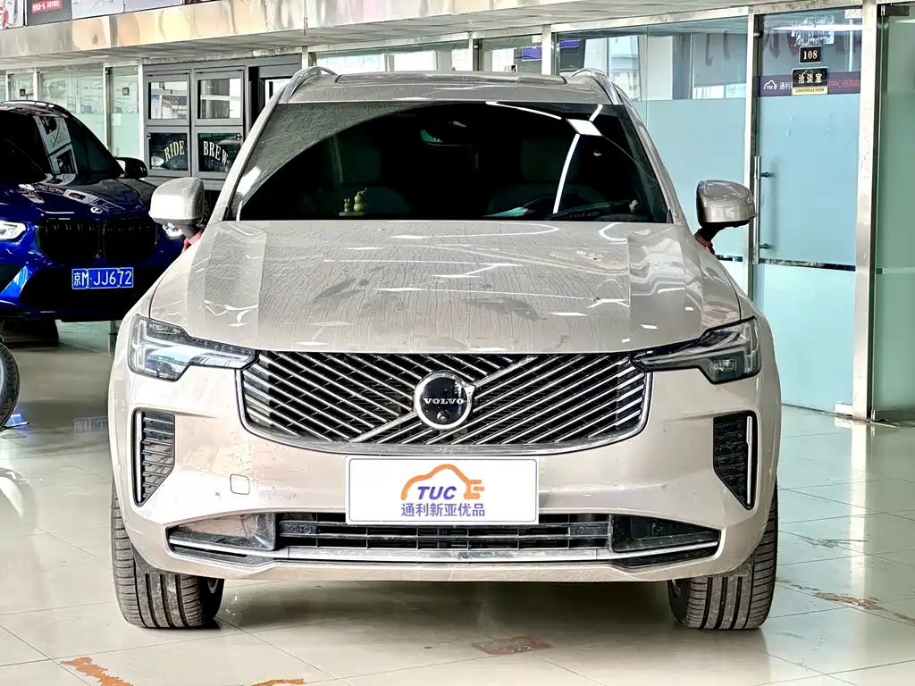 Volvo XC90 — миниатюра 2