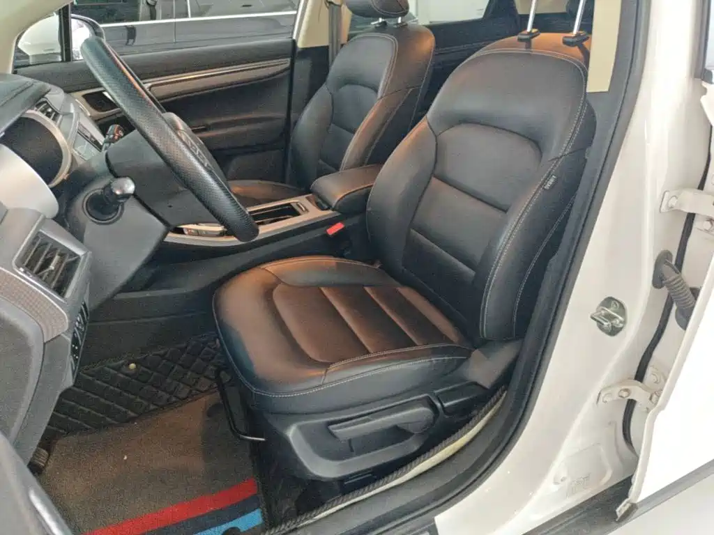 Geely Emgrand GS — миниатюра 15