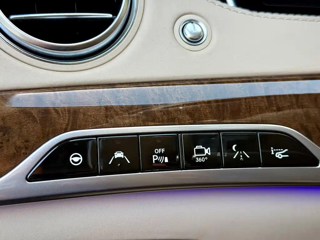 Mercedes-Benz S-Class — миниатюра 17