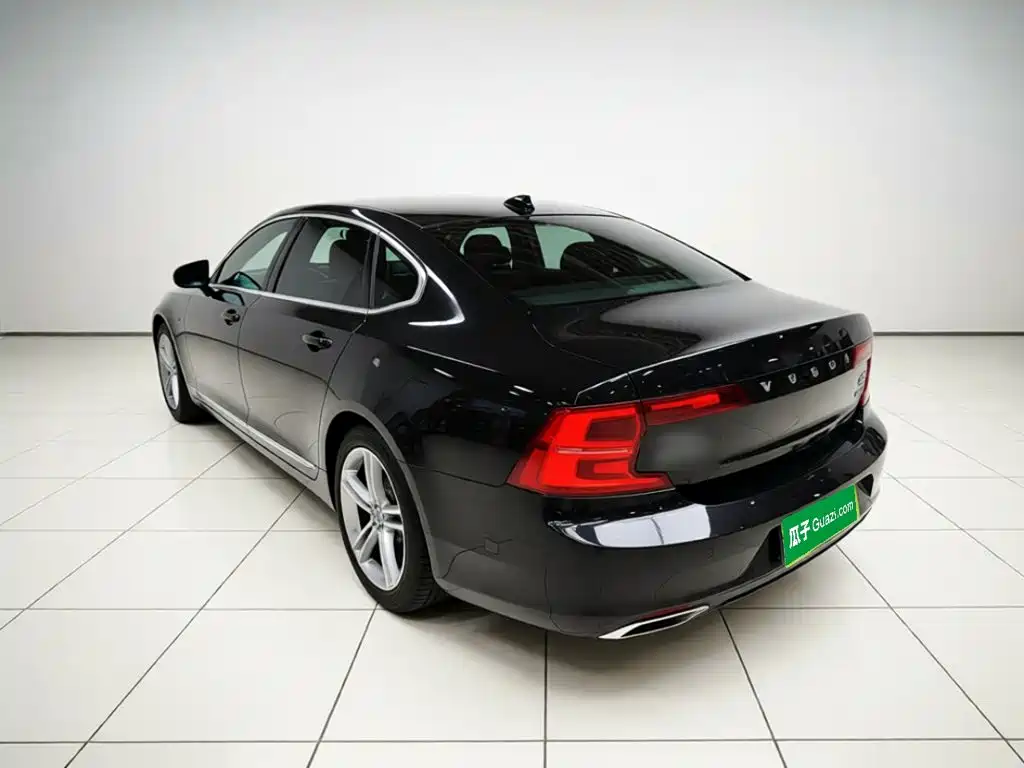 Volvo S90 2019 T5