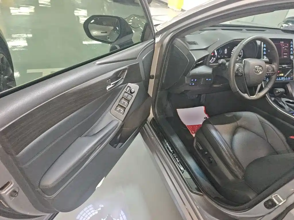 Toyota Avalon — миниатюра 16