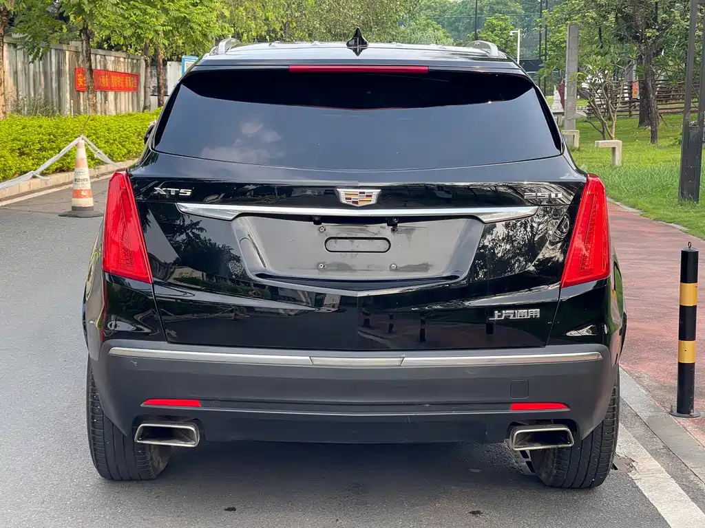 Cadillac XT5 — миниатюра 5