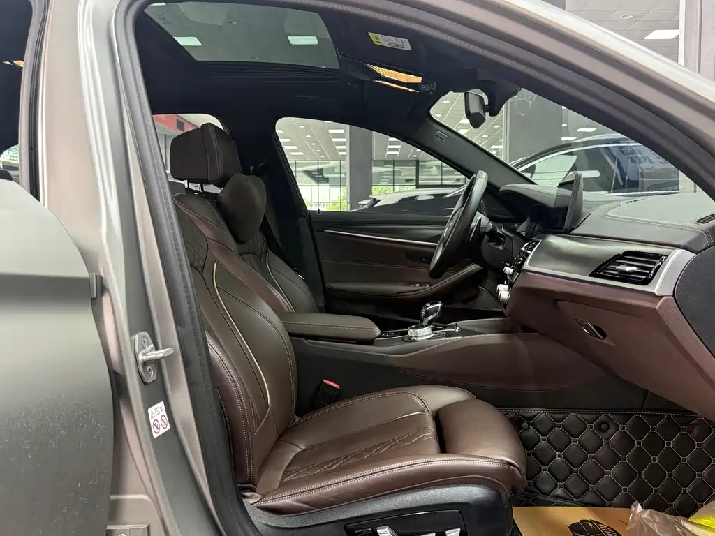 BMW 5 Series (Import) — миниатюра 15