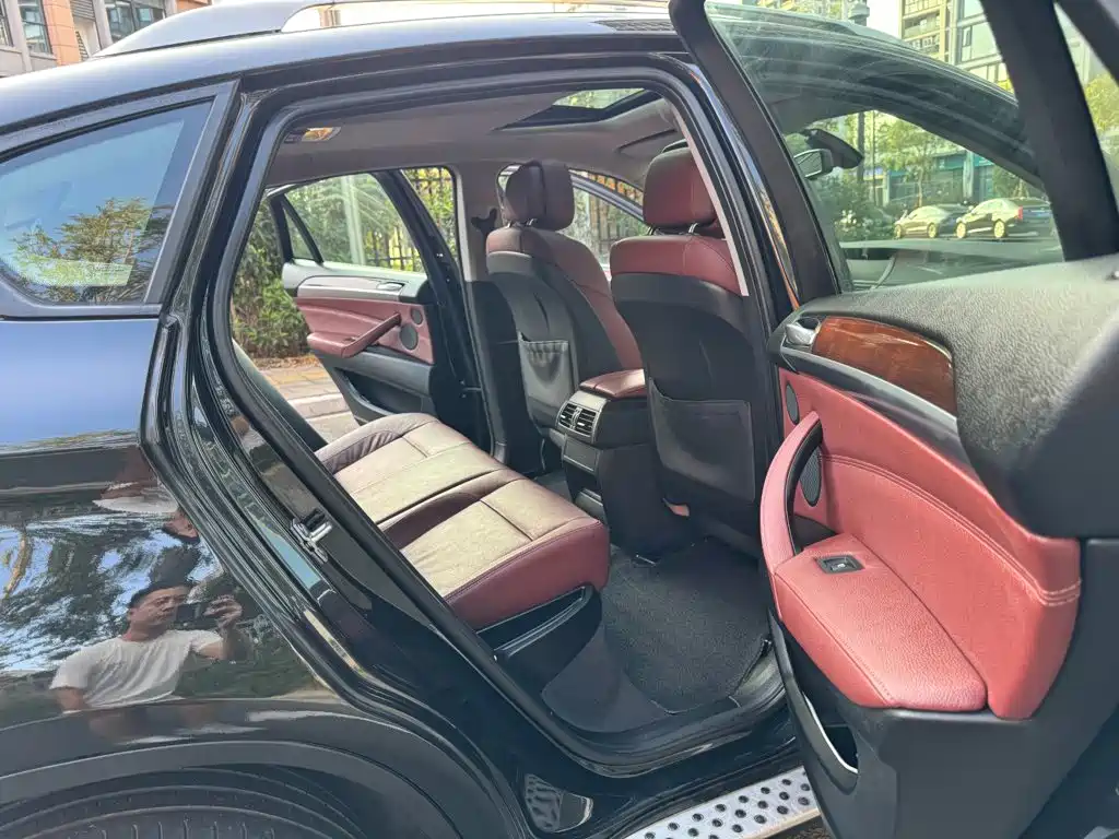 BMW X6 — миниатюра 12
