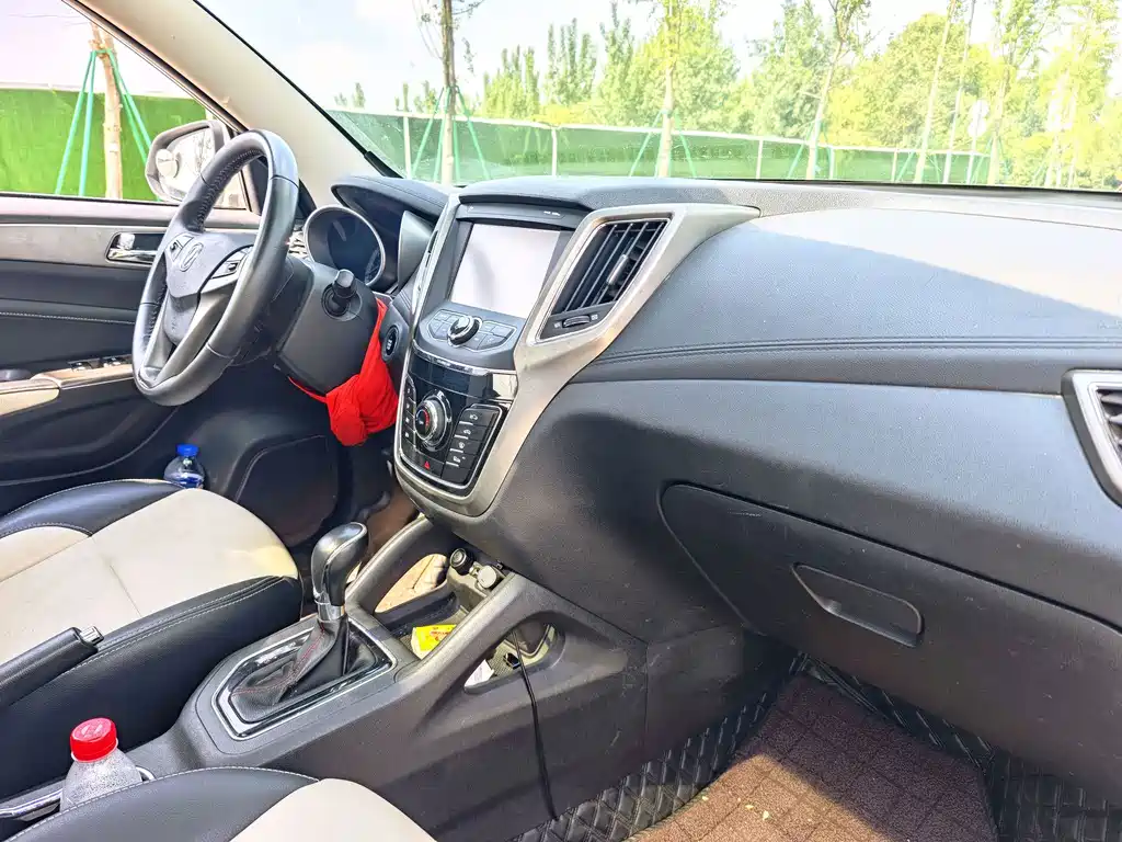 Changan CS35 — миниатюра 6