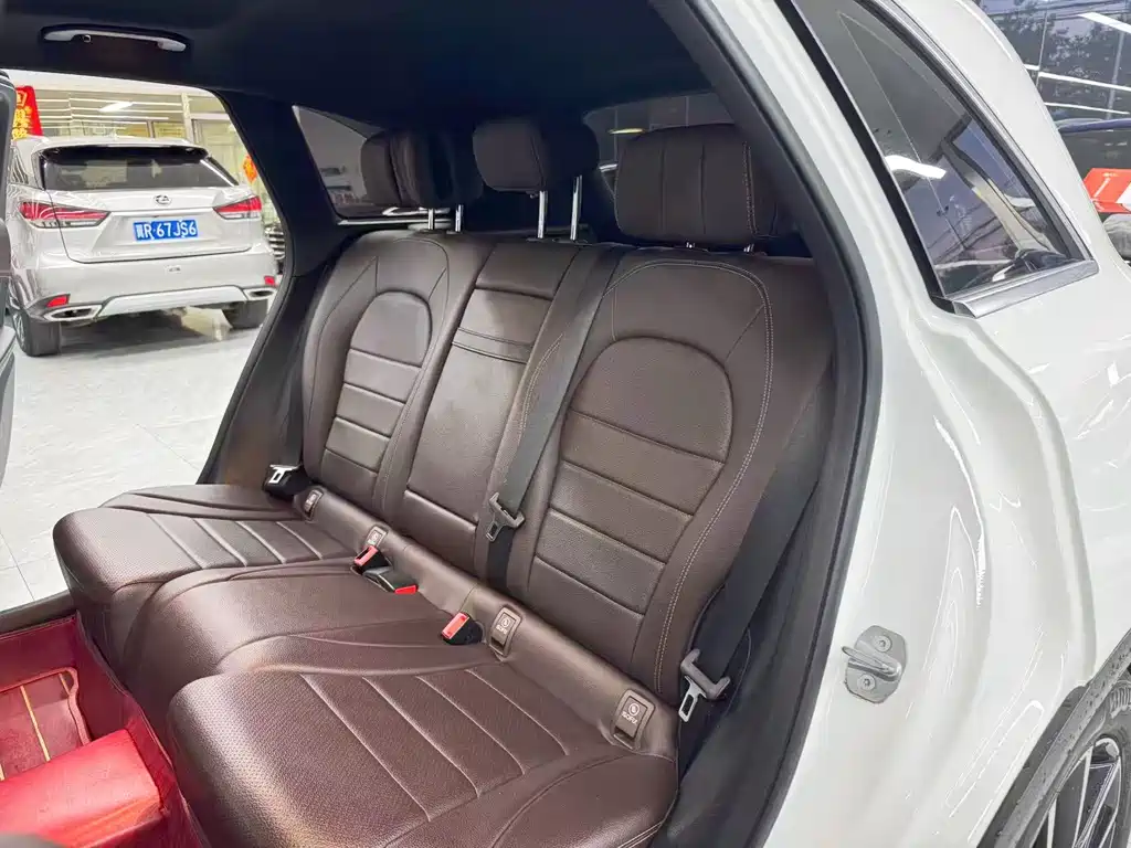 Mercedes-Benz GLC — миниатюра 16