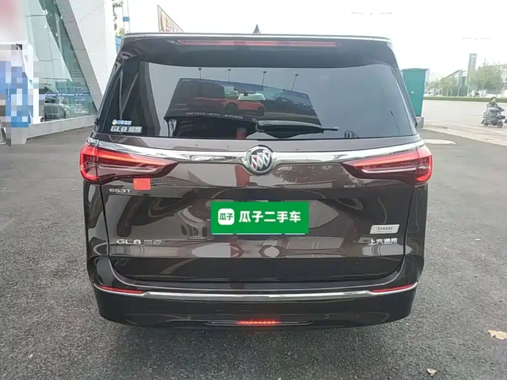 Buick GL8 — миниатюра 6