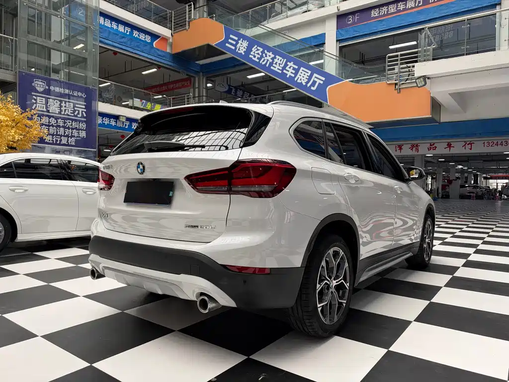 BMW X1 — миниатюра 15