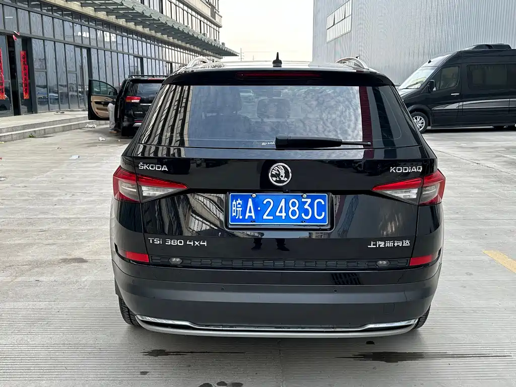 Skoda Kodiaq 2018 TSI380 7 мест Flagship