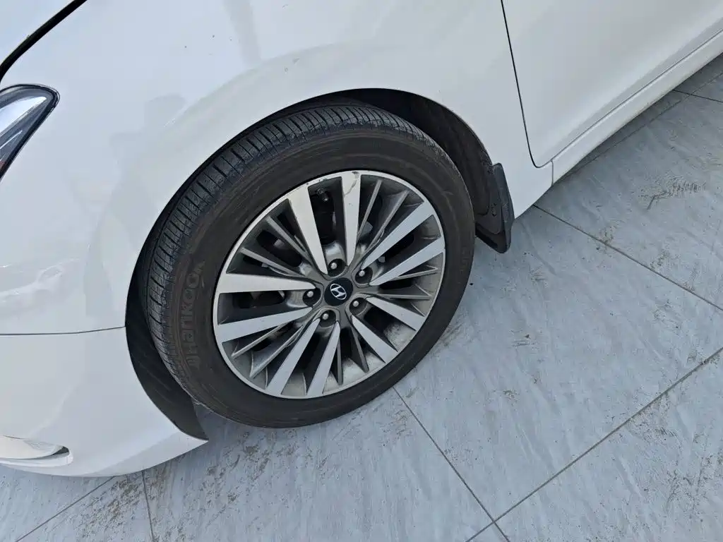 Hyundai Mistra — миниатюра 23