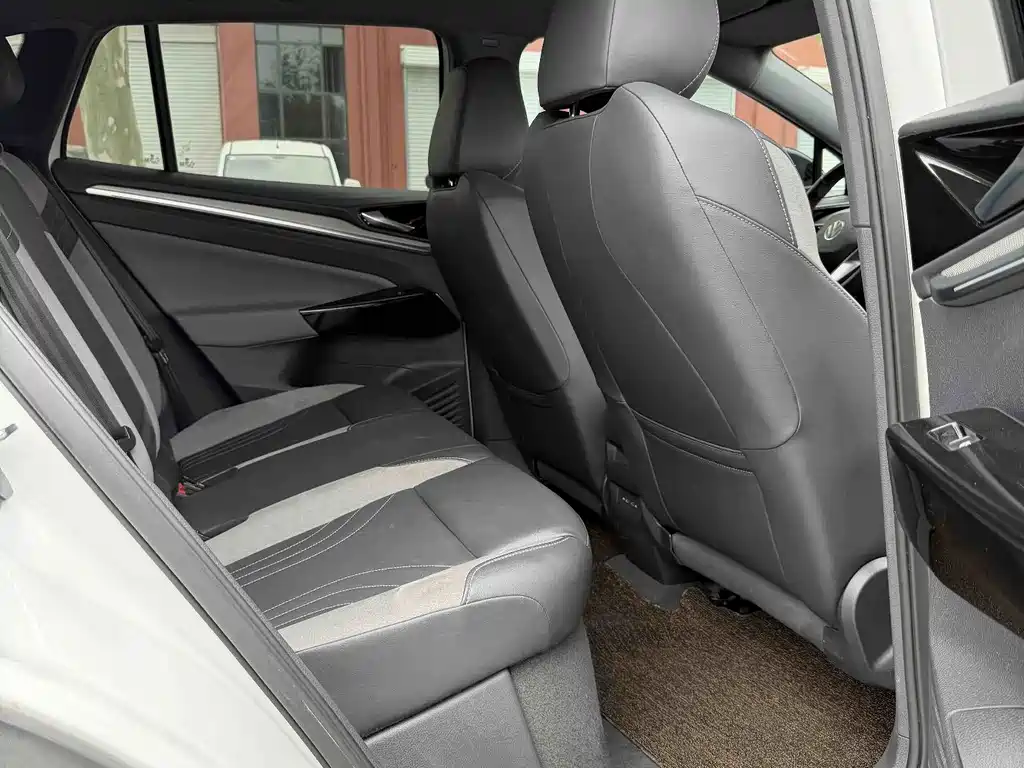 Volkswagen ID.4 Crozz — миниатюра 10