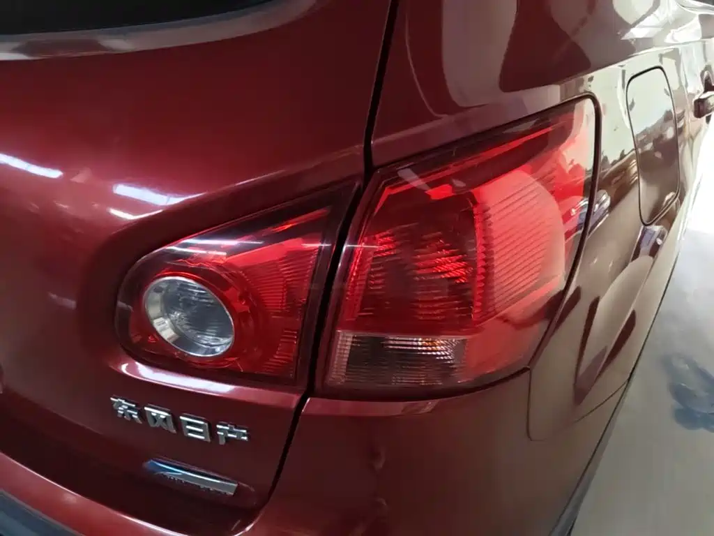 Nissan Qashqai — миниатюра 8