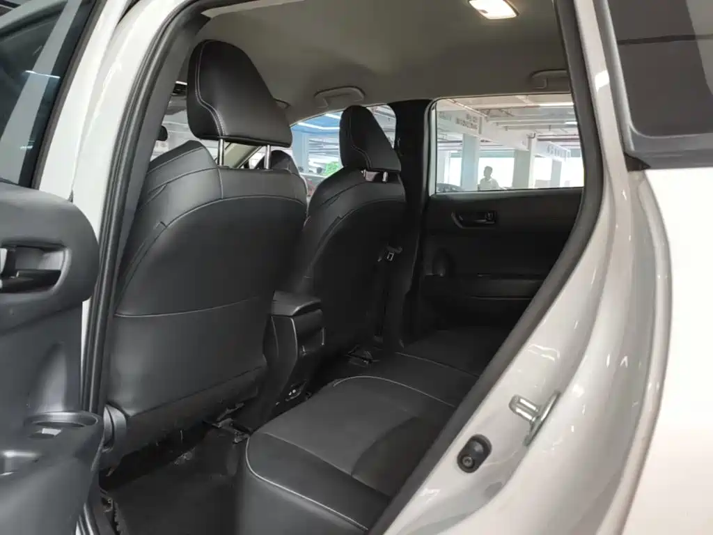 Toyota Frontlander — миниатюра 17