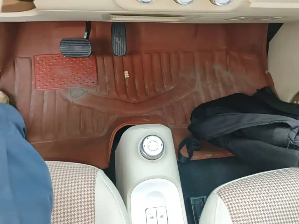 Wuling MINIEV — миниатюра 14