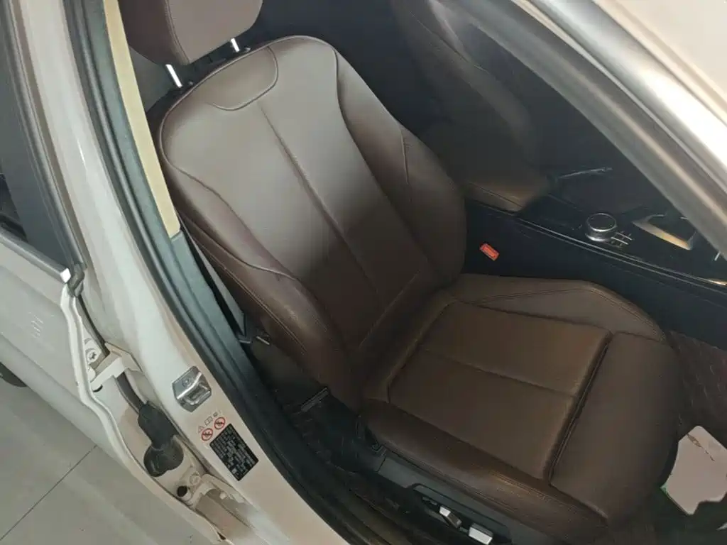 BMW 3 Series — миниатюра 25