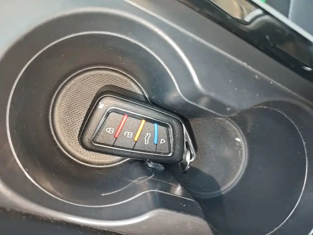Roewe i6 MAX New Energy — миниатюра 17