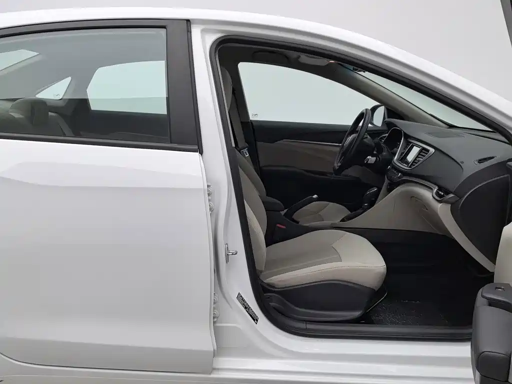Buick Excelle — миниатюра 23