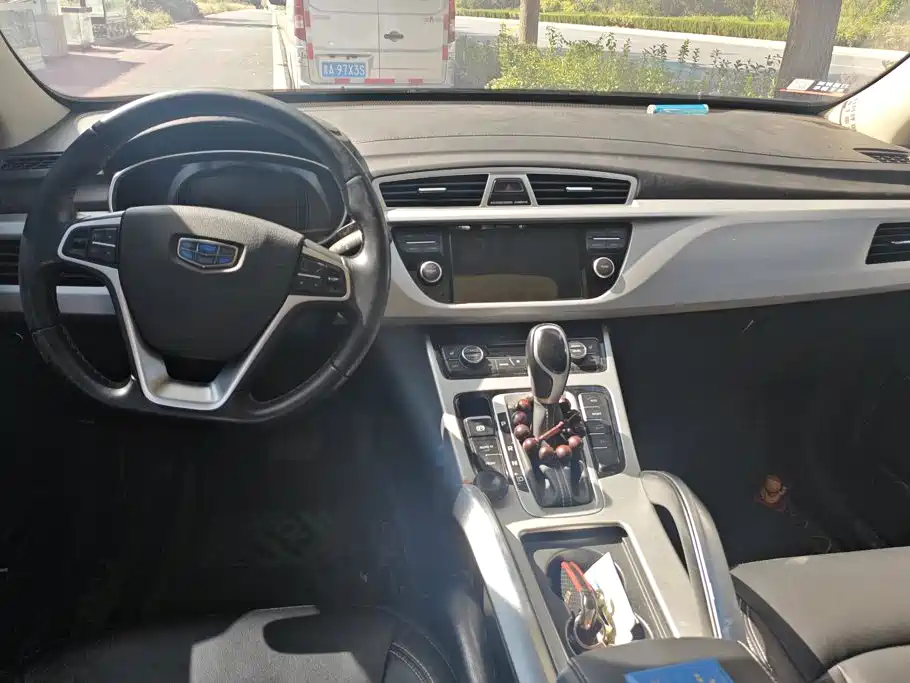 Geely Boyue — миниатюра 13