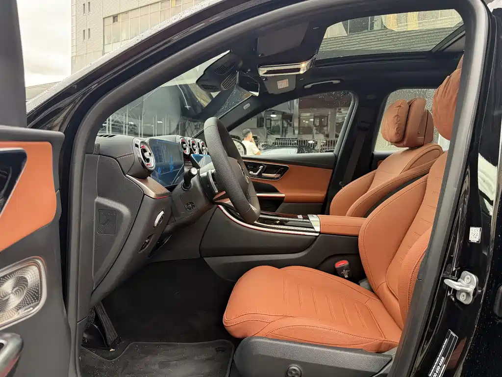 Mercedes-Benz GLC — миниатюра 9