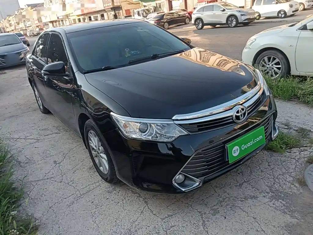 Toyota Camry — миниатюра 4