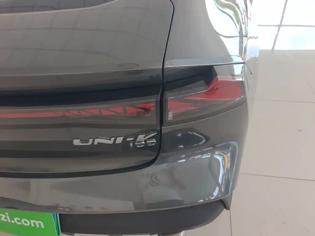 Changan UNI-V iDD — миниатюра 8