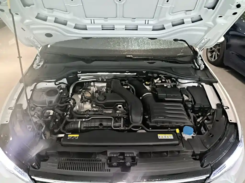 Volkswagen Golf — миниатюра 20
