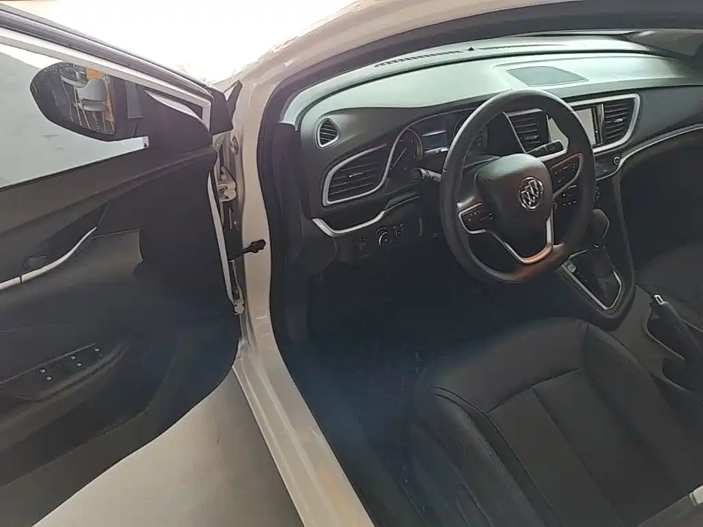 Buick Excelle — миниатюра 16