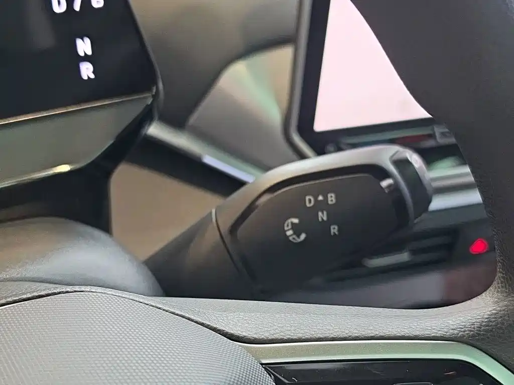 Volkswagen ID.4 Crozz — миниатюра 13