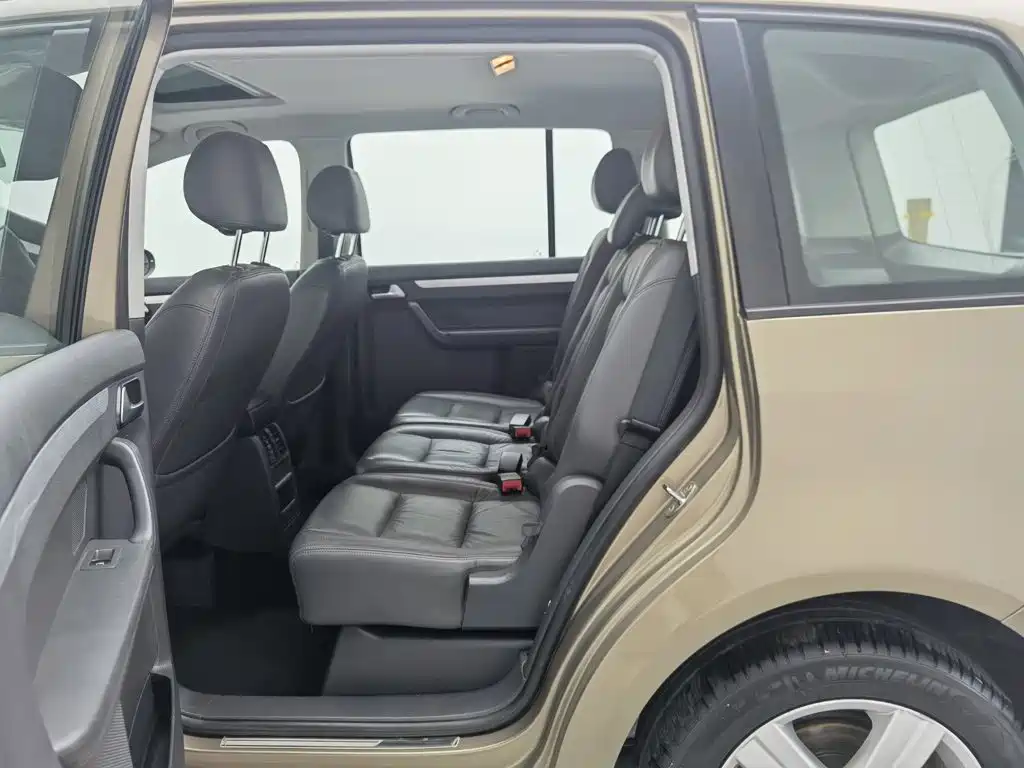 Volkswagen Touran — миниатюра 15