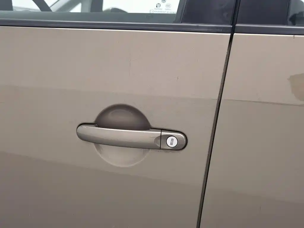 Volkswagen Touran — миниатюра 18