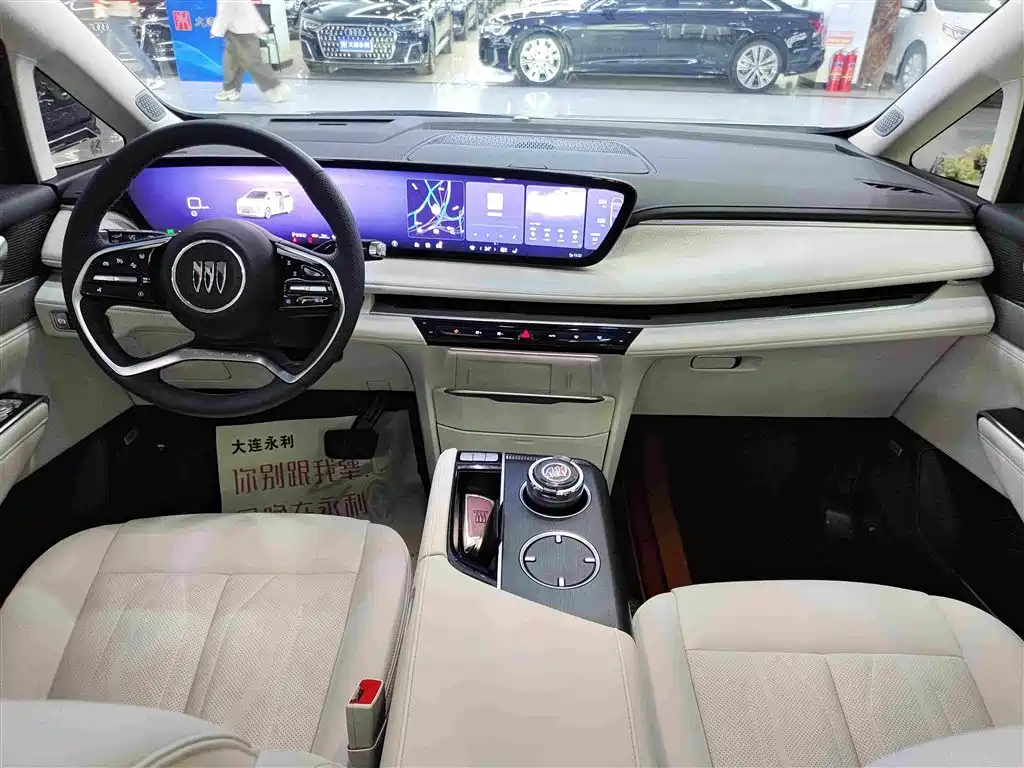 Buick GL8 Hybrid — миниатюра 7