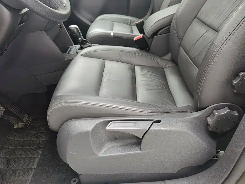 Volkswagen Touran — миниатюра 20