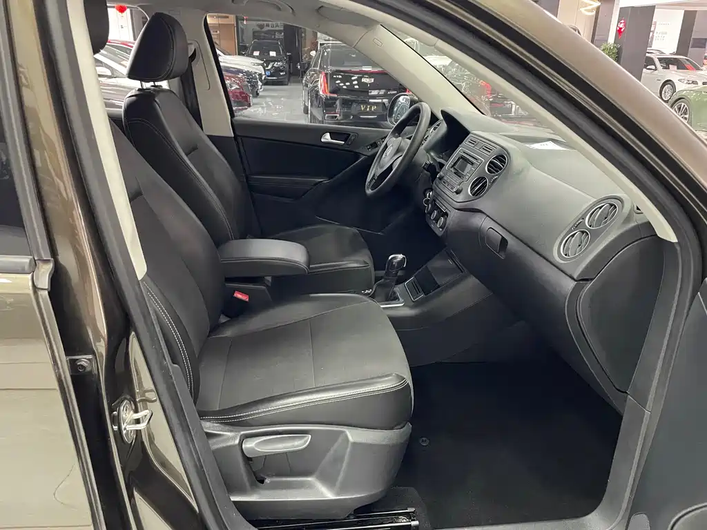 Volkswagen Tiguan — миниатюра 8