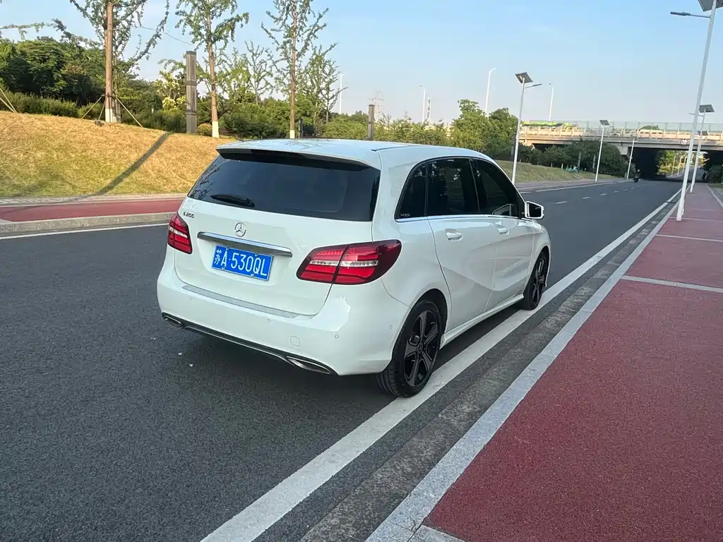 Mercedes-Benz B-Class B 2017 B 200 Fashion