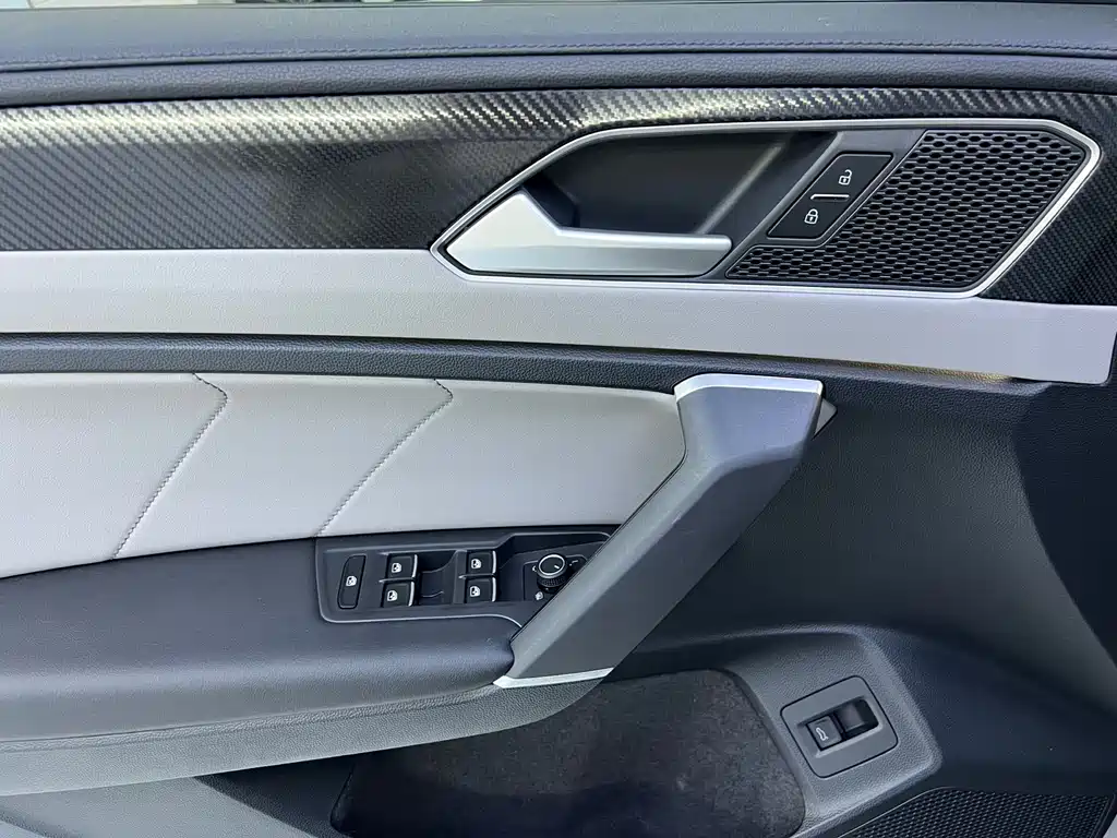 Volkswagen Tayron 2023 280TSI Luxury Plus