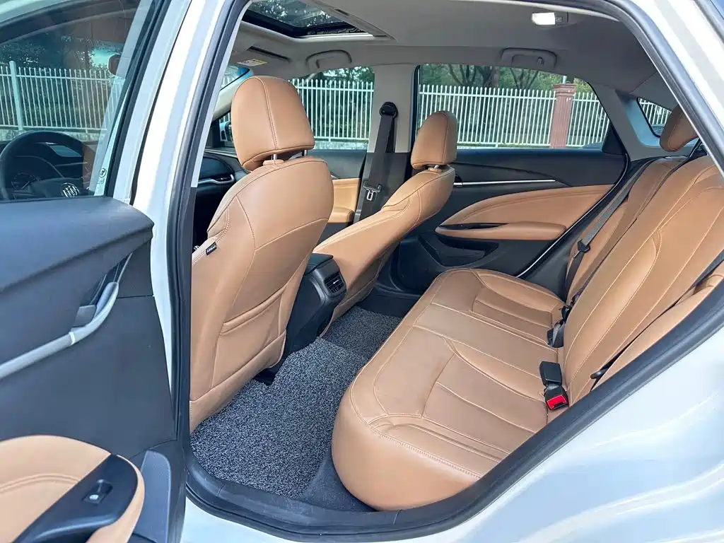 Buick Excelle — миниатюра 5