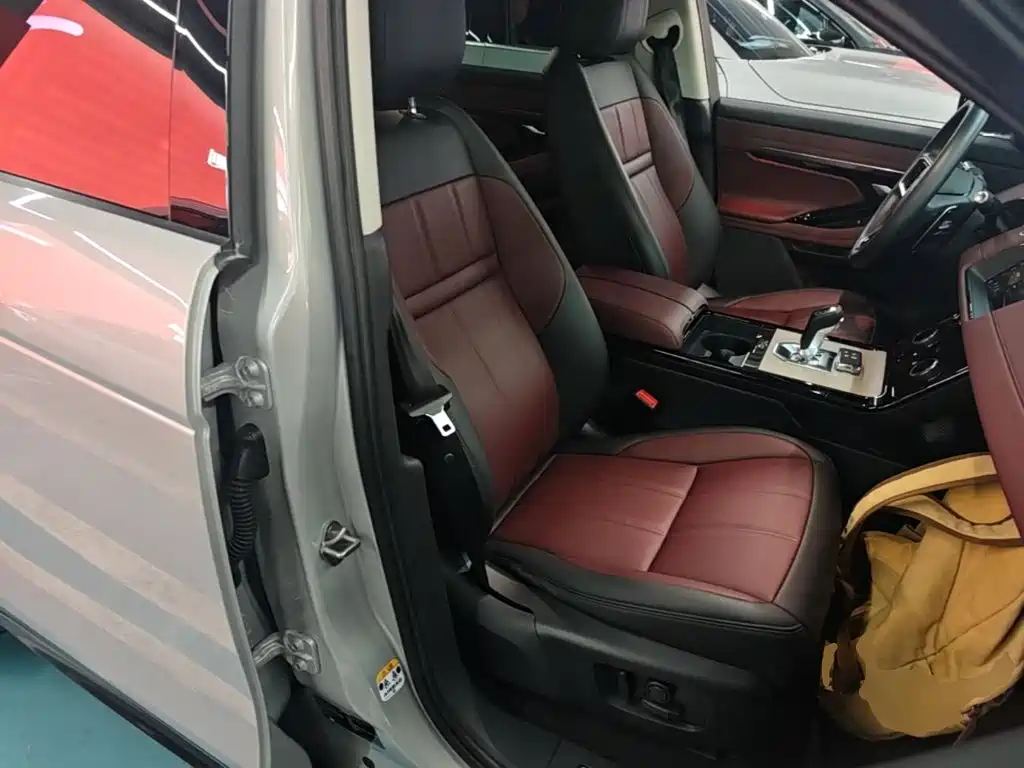 Land Rover Evoque PHEV — миниатюра 25