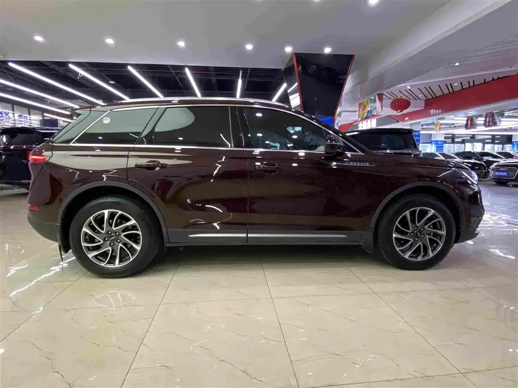 Lincoln Corsair — миниатюра 15