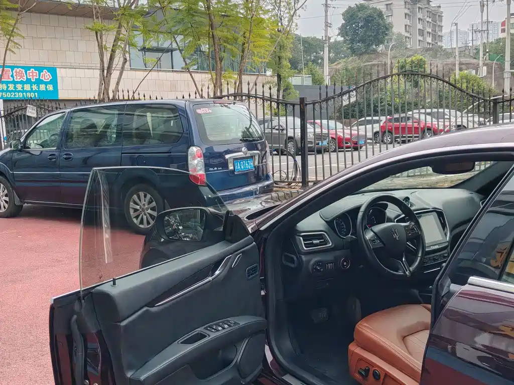 Maserati Ghibli — миниатюра 11