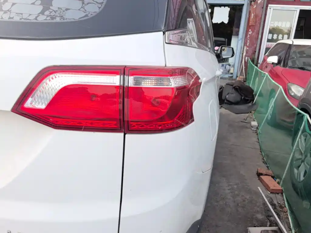 Wuling Hongguang S3 — миниатюра 8