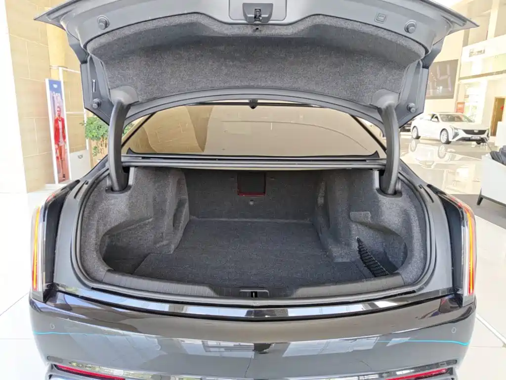 Cadillac CT6 — миниатюра 19